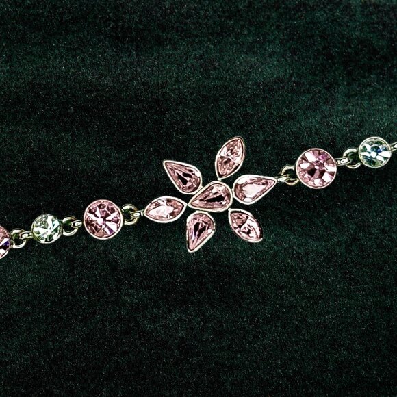 Crystal Link Bracelet in Pink & Clear Stones – Floral Centerpiece - Picture 3 of 5